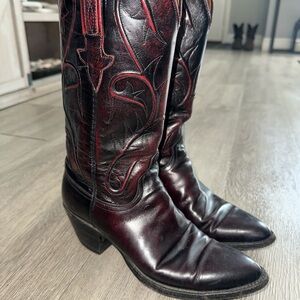 Laredo Men's Black Cherry Western Style Traditional Cowboy Boots Sz 8.5 B